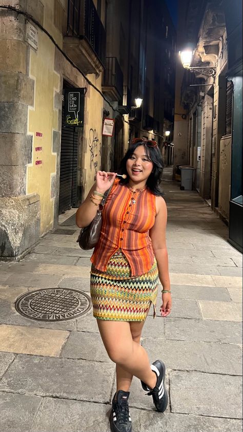 midsize inspo, europe outfit inspo, euro summer, thrift <33 Midsize Influencers, Midsize European Fashion, Museum Outfit Spring, European Summer Outfits Plus Size, Euro Summer Outfits Midsize, Summer Fits Midsize, Fat Summer Outfits, Mid Size Summer Outfits 2024, Spring Midsize Outfits