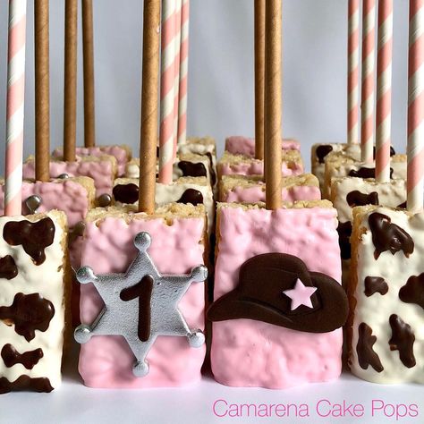 Cowgirl Rice Krispie Treats, Horse Theme Desserts, Cowgirl Theme Cupcakes, Rodeo Theme Dessert Table, First Rodeo Desserts, Cowgirl Themed Desserts, Rodeo Themed Desserts, First Rodeo Birthday Treats, First Rodeo Centerpiece Girl