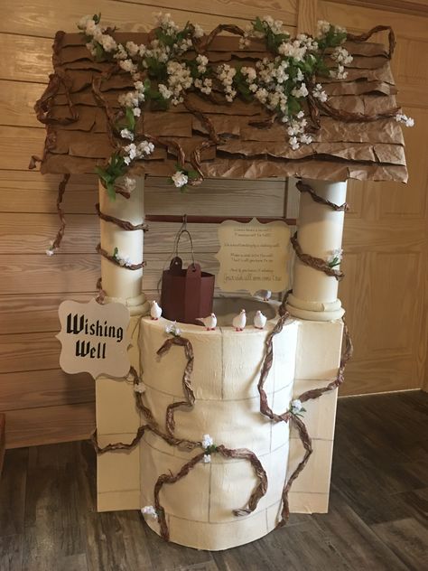 Fairytale Theme Decorations, Snow White Wishing Well Diy, Snow White Wedding Centerpiece, Fairytale Stage Design, Snow White Parade Float Ideas, Snow White Set Design, Fairytale Hoco Theme, Into The Woods Party Theme, Snow White Halloween Decorations