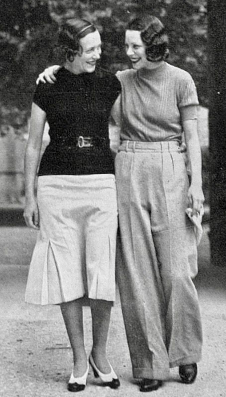 What Did Women Wear in the 1930s? 1930s Fashion Guide 30s Outfits, 1930s Outfits, Style Année 20, Vintage Fashion Style, Pant Trousers Women, Vintage Fashion 1930s, 1930 Fashion, Patron Vintage, Slim Fit Blazer