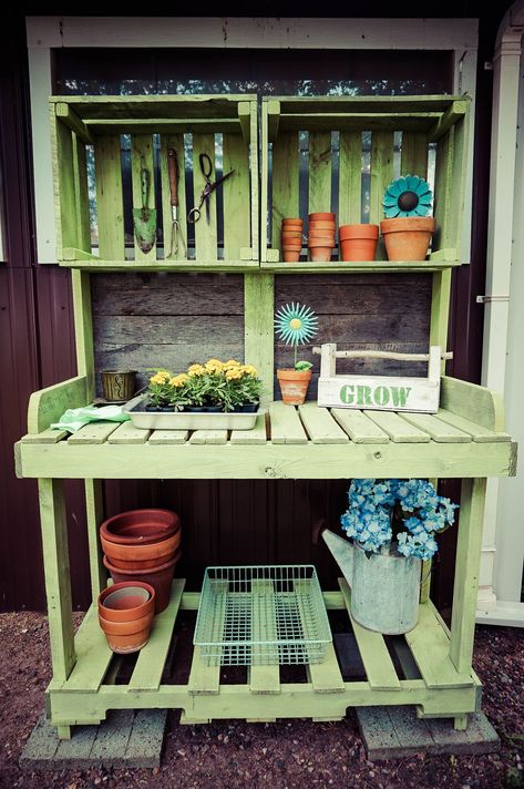 Kinsunny Outdoor Garden Potting Bench Table Wood Metal Galvanization Tabletop Work Potting Bench Ideas Diy Pallets, Potting Bench Made From Pallets, Diy Pallet Potting Bench, Potting Bench From Pallets, Pallet Potting Table, Rustic Potting Benches, Potting Benches Diy, Garden Work Bench, Potting Bench Ideas