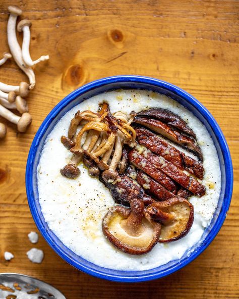 Seared Mushrooms with Creamy Polenta and Miso Garlic Butter Recipes Using White Miso Paste, Miso Polenta, Mushroom Miso, Mushroom Polenta, Miso Butter, Red Miso, Mushroom Pizza, Creamy Polenta, Veggie Dinner