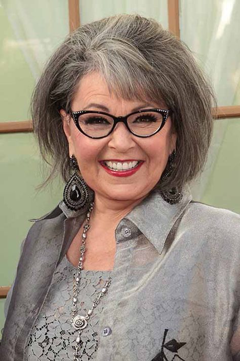 Pretty Gray Hair, Roseanne Barr, 50 Hair, Haircut Pictures, Pin Up Hair, Dull Hair, Trendy Hair Color, Long Blonde Hair, Aging Gracefully