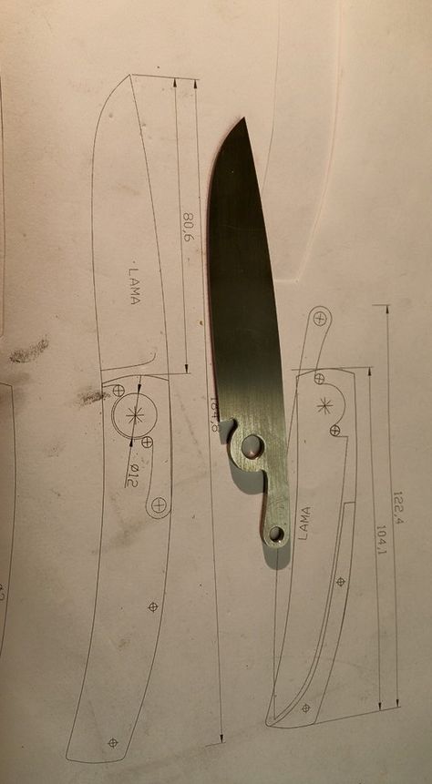 Friction folder WIP Manaresso knives Friction Folder Knives Template, Friction Folder Knives, Friction Folder, Forging Knives, Knife Template, Knife Making Tools, Diy Knife, Knife Patterns, Forged Knife