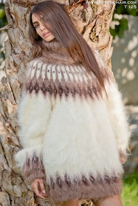 Fuzzy Mohair Sweater, Mohair Jumpers, Fuzzy Pullover, Turtleneck Outfit, Icelandic Sweaters, Fluffy Sweater, Angora Sweater, Mohair Cardigan, Warm Sweater