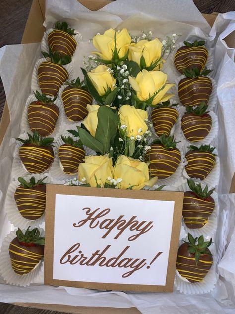 Yellow Chocolate Covered Strawberries, Birthday Chocolate Covered Strawberries, Yellow Strawberries, Dude Birthday Party, Dude Birthday, 76th Birthday, Strawberry Pretzel, Birthday Chocolate, Dipped Strawberries