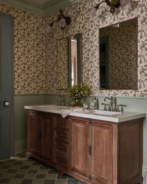 Tour an “Ironically Traditional” Toronto Home That Uses 35 Different Paint Colors | Architectural Digest Bathroom Wainscoting Ideas, Ashley Montgomery, Bathroom Wainscoting, House Of Hackney Wallpaper, Emily Henderson Design, Toronto Houses, Oval Room Blue, Two Tone Cabinets, Kitchen Suite