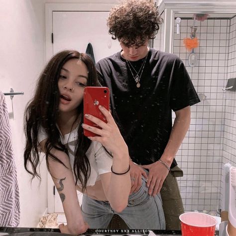 Spicy Pose Couple, Couple Selfies, Couples Vibe, Cute Relationship Photos, Couple Picture Poses, Cute Couples Photos, Relationship Goals Pictures, Cute Couple Selfies, Photo Couple