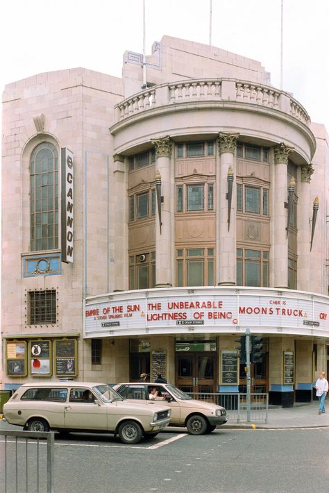 1980s London, Reading Photos, Brixton Academy, Photos Of London, The World Is Beautiful, London Now, Kensington And Chelsea, Chelsea London, Forest Hill