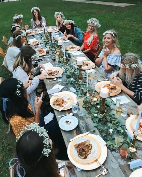 Nature Bachelorette Party, Backyard Bachelorette Party, Bachelorette Tablescape, Backyard Bachelorette, Glamping Dinner, Bachelorette Dinner Party, Bachelorette Dinner, Glamping Bachelorette, Glamping Bachelorette Party