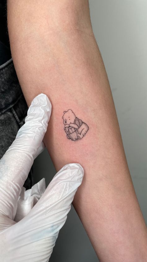 Bday Tattoo, Winnie The Pooh Tattoo, Pooh Tattoo, Winnie The Pooh Tattoos, Tiny Tats, Discreet Tattoos, Tattoo Outline, Elegant Tattoos, Fine Line Tattoos