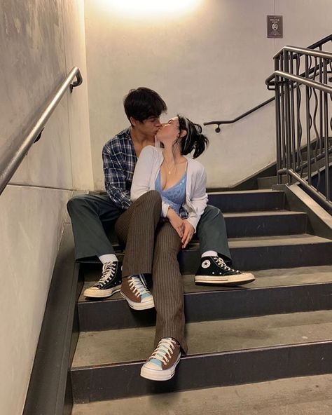 Bf & gf outfits look book👩‍❤️‍💋‍👨 tag your significant other in the comments! Photos Couple Mignon, Fotos Goals, 사진 촬영 포즈, The Love Club, Montage Photo, Korean Couple, Boyfriend Goals, Cute Couples Photos, Relationship Goals Pictures