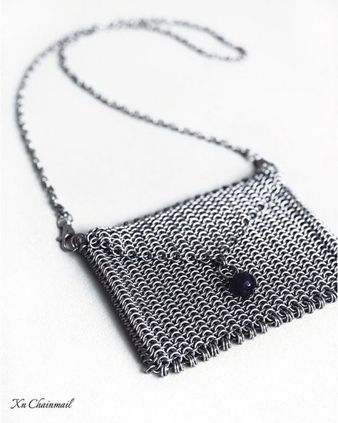 Chainmail Bag, Tab Ideas, Scale Maille, Chainmail Patterns, Upcycle Crafts, Form Follows Function, Jump Ring Jewelry, Chainmail Necklace, Chainmail Jewelry