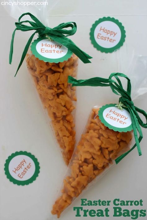 Easter Carrot Treat Bags Easter Classroom Treats, Healthy Easter Treats, Easter Rice Krispie Treats, Easter Classroom, Easy Easter Treats, Annies Homegrown, Spring Cupcakes, Easter Egg Cookies, Easter Treat Bags