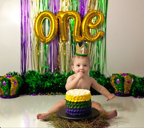 1st Birthday Mardi Gras Theme, Mardi Gras Smash Cake, Mardi Gras 1st Birthday Party, Mardi Gras First Birthday Party, Bday Pics, 2 Birthday, Smash Cake, Baby Party, 1st Bday