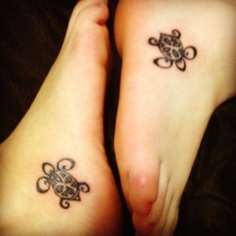 Tribal+Turtle+Friendship+Tattoos Best Friend Symbol Tattoo, Friend Tats, Tattoo Hearts, Cousin Tattoos, Matching Best Friend Tattoos, Bff Friends, Country Tattoos, Daughter Tattoo, Bestie Tattoo