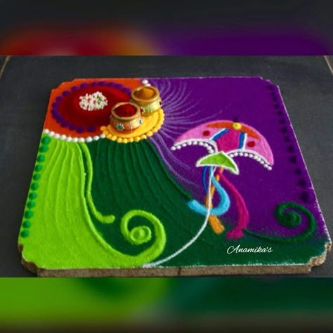 kite rangoli Kite Rangoli, New Rangoli Designs Creativity, Rangoli Sankranti, Welcome Rangoli, Rangoli Painting, New Rangoli, Haldi Kumkum, Creative Rangoli, Indian Rangoli Designs