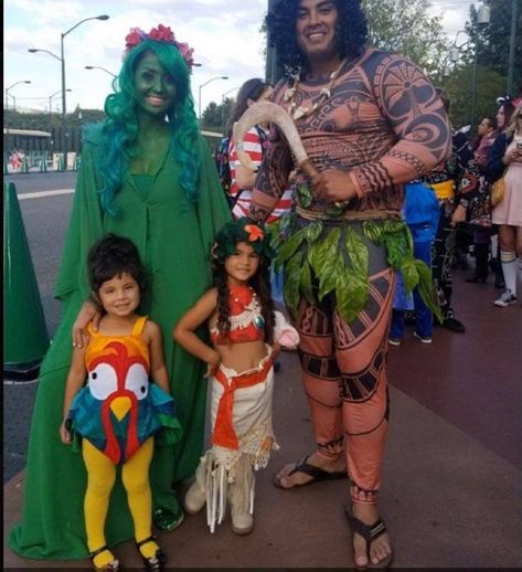 Family Costumes For 4, Sibling Halloween Costumes, Halloween Coustumes, Halloween Costumes College Girls, Halloween Costumes For 3, Fantasia Disney, Outfit Party, Easy Diy Halloween, Halloween Costumes College