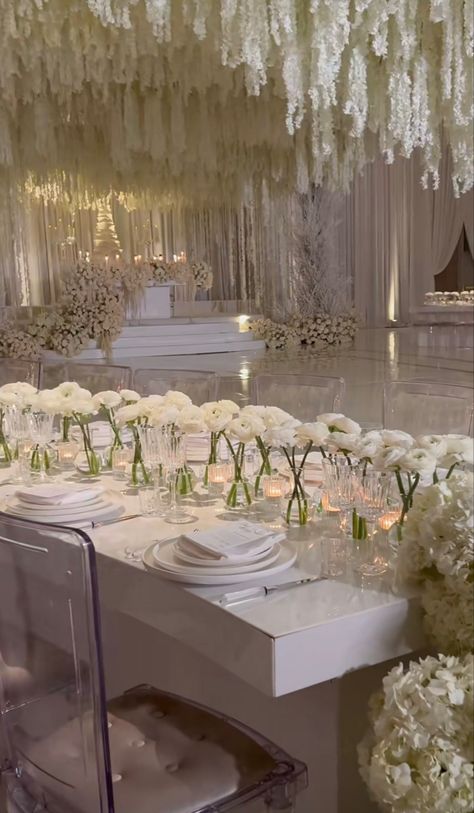 The Wedding Bliss, Pakistani Wedding Decor, Lebanese Wedding, White Wedding Decorations, Dream Wedding Reception, Winter Whites, White Wedding Theme, Dream Wedding Decorations, Luxury Wedding Decor