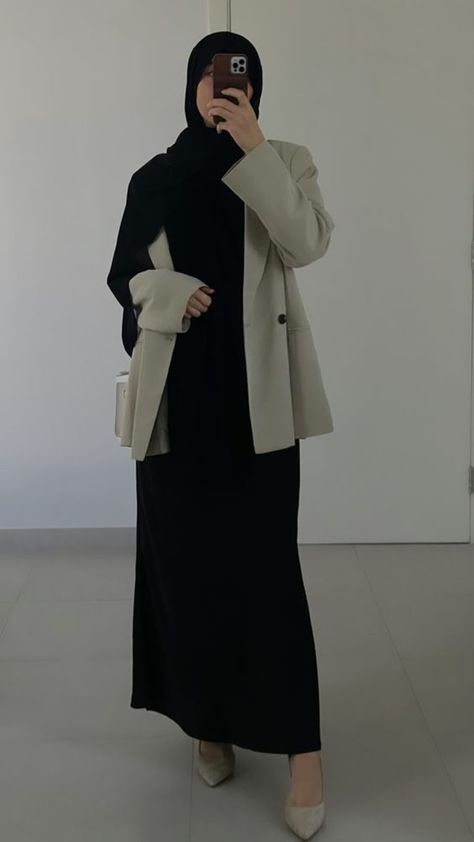 If you’re tall it’s not for u Classy Modest Outfits Hijab, Business Casual Outfits For Women Hijab, Business Casual Hijab, Formal Look Hijab, Business Casual Hijab Outfits, Professional Hijab Outfits, Modest Fashion Outfits Korean, Corporate Hijabi Outfit, Office Outfits Hijab