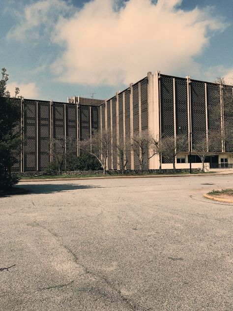 Hawkins Stranger Things Places, Stranger Things Lab Aesthetic, Hawkins Visualization, Hawkins Lab Aesthetic, Stranger Things Hawkins Lab, Shifting To Stranger Things, Stranger Things Lab, Hawkins Aesthetic, St Aesthetic