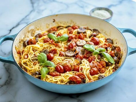 Creamy Arrabiata Pasta Pioneer Woman, Pioneer Woman Pasta With Pancetta And Corn, Creamy Arrabiata Pasta, Arabiata Pasta, Pioneer Woman Pasta, Cast Iron Breakfast, Arrabbiata Pasta, Italian Pastas, Super Simple Recipes