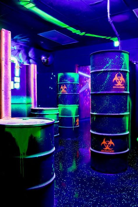 Nightclub Design, Blacklight Party, Neon Room, Laser Tag, Neon Aesthetic, Glow Party, Neon Party, Skin Glow, Neon Art