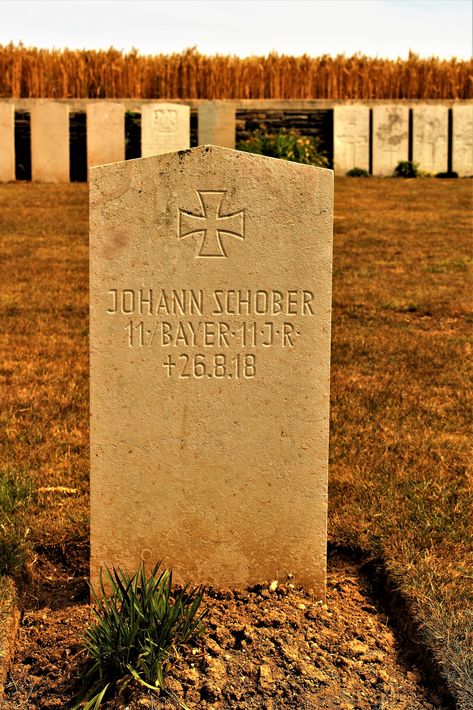 Thilloy Road British Military cemetery, first world war, Beaulencourt (F) Military Cemetery, British Military, North Coast, First World, Cemetery, Road