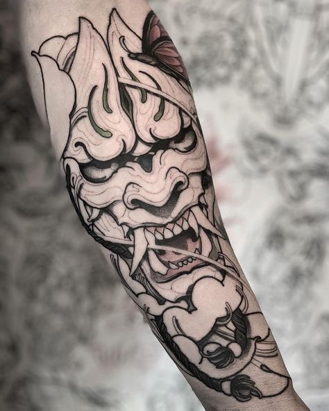 Irezumi Collective on Instagram: “👹🌺🦋 Progress by: Tyler Payne Location: Cheltenham, United Kingdom Artist’s IG: @tattooluckyone  #irezumicollective” Oni Mask Leg Sleeve, Irezumi Hand Tattoo, Irezumi Leg Sleeve, Oni Patchwork Tattoo, Irezumi Black And Grey, Oni Tattoo, Hannya Mask Tattoo, Hannya Mask, Tattoo Hand