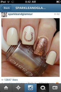 Horse shoe nail art Shoe Nail Art, Hairstyles Country, Horse Nail Art, Horse Nails, Horse Shoe Nails, Acrylic Nails Almond Shape, Chelsea Houska, Western Nails, Country Nails