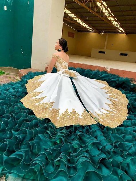 Charo Quinceanera Dresses, Elegant Quince Dresses, Gold Quince Dress, Green Quince Dress, Charro Dress, 15 Quinceanera, Quinceanera Dresses Mexican, Vestido Charro, Green Quinceanera Dresses