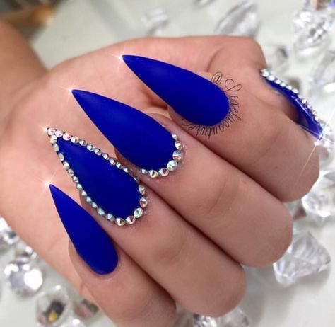 Diamond Nail Art Design, Blue Diamond Nails, Blue Stiletto Nails, Diamond Nail Designs, Dark Blue Nails, Diamond Nail Art, Nail Board, Blue Acrylic Nails, Nail Blue