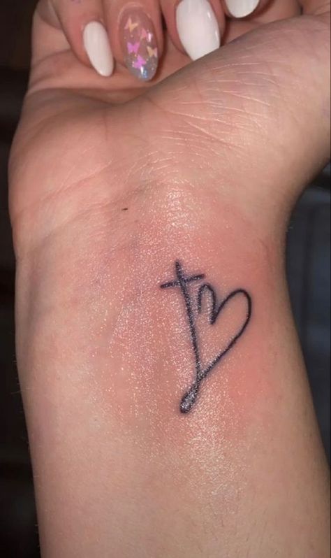 Twin Tattoos, Small Girly Tattoos, Hand Tattoos For Girls, Cute Hand Tattoos, Pretty Hand Tattoos, Small Pretty Tattoos, Tasteful Tattoos, Petite Tattoos, Spine Tattoos For Women