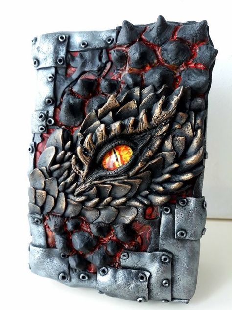 Gothic Jewelry Box, Polymer Clay Books, Polymer Clay Kunst, Clay Box, Polymer Clay Dragon, Dragon Crafts, Jewelry Box Diy, Clay Dragon, Box Diy