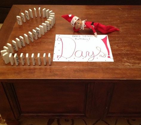 Elf On The Shelf Arrival, Thanksgiving Aesthetic, Elf Ideas Easy, Napkin Folds, Simple Thanksgiving, Thanksgiving Table Decor, Awesome Elf On The Shelf Ideas, Elf Props, Elf Activities