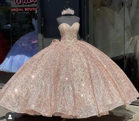 Quince After Party Dress, Gold Dama Dresses, Rose Gold Quince Dress, Shiny Ball Gown, Gold Sweet 16 Dresses, Quinceanera Dresses 2023, Gold Quince Dress, Light Pink Quinceanera Dresses, Rose Gold Quinceanera Dresses