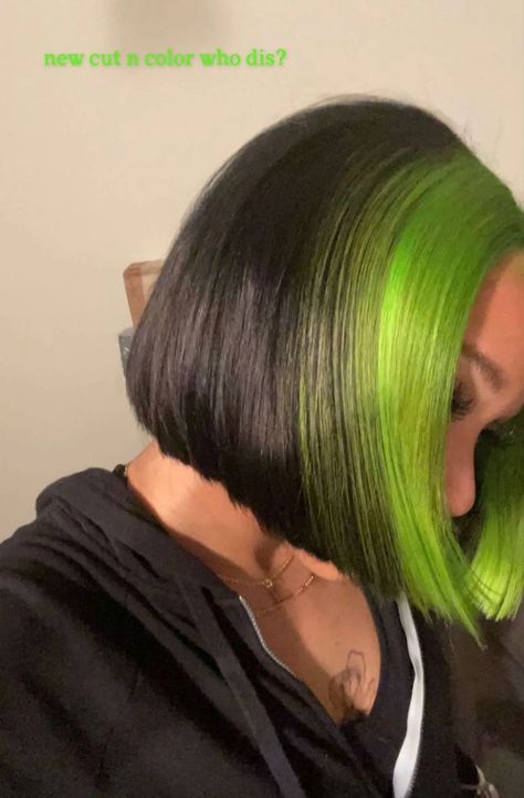 Black And Green Hair, Colored Human Hair Wigs, Bob Black, Dyed Hair Inspiration, Hair Wigs For Women, Dyed Natural Hair, Pretty Hair Color, Straight Bob, Dope Hairstyles