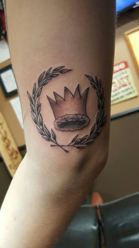 Where the Wild Things are tattoo: Max's Crown. Where The Wild Things Are Tattoos, Wtwta Tattoo, Wild Things Tattoo, Where The Wild Things Are Tattoo, Wild Things Are Tattoo, Ink Journal, Book Tattoos, Garter Tattoo, Wild Tattoo