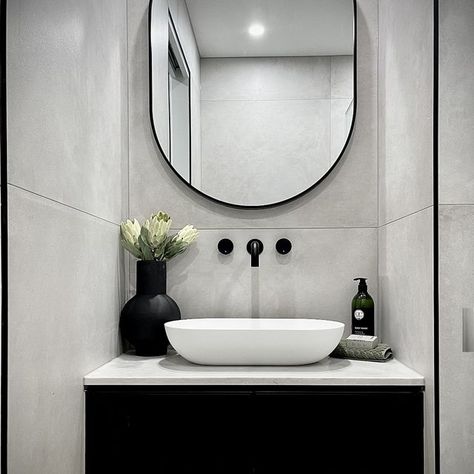 White Modern Bathroom, Monochrome Bathroom, Wall Taps, Wall Mounted Taps, Bathroom Inspiration Modern, Bathroom Design Trends, Modern Bathrooms, Shower Rail, Bathroom Design Luxury