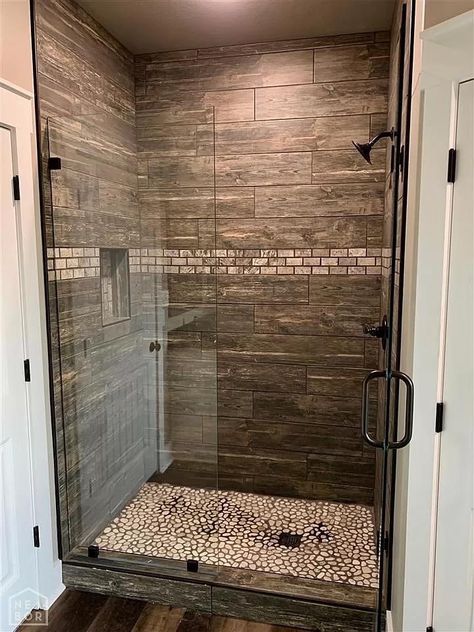 Brown Tiles Bathroom, Dark Tile Shower Ideas, Brown Shower Tile, Rustic Shower Tile, Rustic Shower Ideas, Ranch Bathroom, Barndo Ideas, Coral House, Bathroom Master