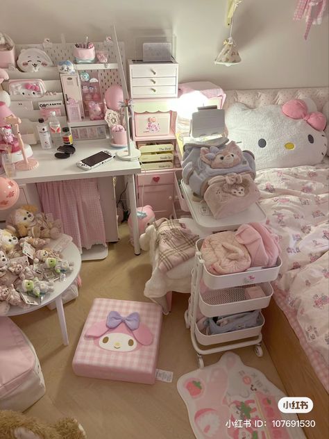 Sanrio Bedroom, Sanrio Outfits, Sanrio Room, Bed Inspo, Kawaii Room Ideas, Hello Kitty Room Decor, Dream Bedroom Inspiration, Kawaii Bedroom, Pink Room Decor