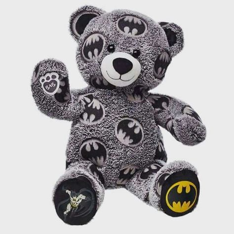 I need this! Dare Bears, Superman Outfit, Batman Room, Batman Baby, Batman Love, Batman Gifts, Baby Batman, Batman Outfits, Batman Forever