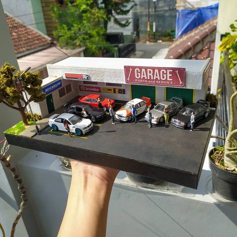 NoKa Hobbies on Instagram: “Bulan depan tanggal 10-11 April 2021 ada event @swapmeetcustomizer di @bragacitywalk . Save the date, come and join us 🤘🤘🤘🔥🔥🔥…” Hotwheels Diorama Diy, Hot Wheels Garage Diy, Hot Wheels Cars Storage, Hot Wheels Cars Display, Car Model Display, Car Diorama, Mobil Off Road, Diecast Cars Display, Hot Wheels Storage