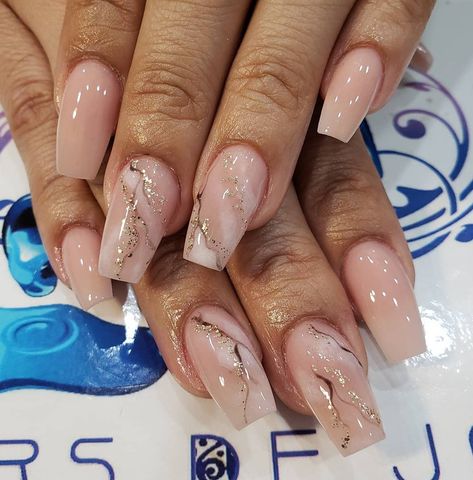 Champagne Nails Square, Must Have Nails, Beige Gold Nails, Beige And Gold Nails, Gold Ombre Nails, Beige Nails Design, Gel Toe Nails, Beige Nails, Ombre Acrylic Nails