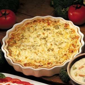 Broccoli Pie Recipe, Ricotta Broccoli, Broccoli Pie, Beef Kabob Recipes, Zucchini Pie, Vegetarian Entrees, Savory Tart, Savory Pie, Taste Of Home