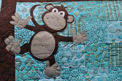 applique Monkey Quilt, Baby Boy Quilt Patterns, Boys Quilt Patterns, Baby Quilt Ideas, Quilted Wall Hanging, Kids Quilts, Applique Quilt Patterns, Childrens Quilts, Applique Ideas