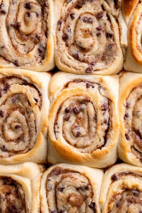 Giant Cinnamon Rolls, Soft Rolls, Cookie Dough Filling, Sweet Roll Recipe, Cinnamon Roll Cookies, Pumpkin Cinnamon Rolls, Breakfast Sweets, Roll Cookies, Edible Cookie Dough