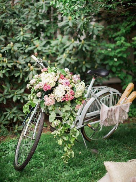 28 Garden Party Bridal Shower Ideas for a Floral Fête Bridal Garden Shower Ideas, Garden Party Wedding Shower Ideas, Flower Theme Bridal Shower Ideas, Garden Themed Bridal Shower Ideas, Garden Party Bridal Shower Ideas, Outside Bridal Showers, Garden Bridal Shower Ideas, Garden Bridal Shower Decorations, Garden Bridal Shower Themes