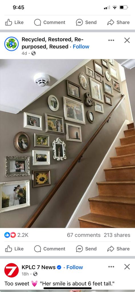 Stair Photo Walls, Stairway Picture Wall, Stairway Pictures, Foto Scale, Gallery Wall Stairs, Stairway Photos, Family Photos Wall Decor, Staircase Pictures, Picture Wall Living Room