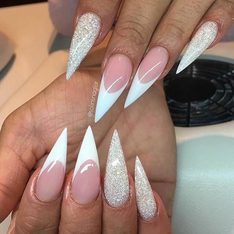 White Nails Acrylic Stilettos, Short Point Nails Design, Pink And White Ombre Nails Almond With Rhinestones, White Stilleto Nails Designs, Pink And White Stiletto Nails, White Stiletto Nails Design, French Stiletto Nails Design, White Glam Nails, French Tip Stiletto Nails